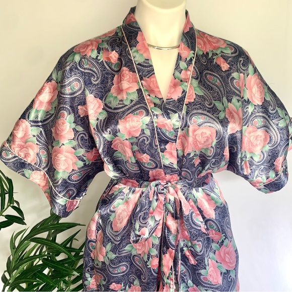 s a t i n :: Silky Floral 3pc Set Satin Robe Shorts Camisole - Picture 8 of 13